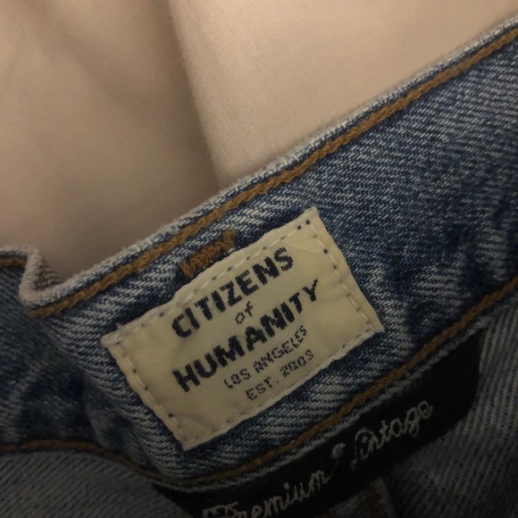 Citizen Of Humanity High Rise Shorts - Picture 3 of 5